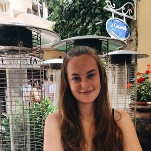 Meet your Posher, Emily